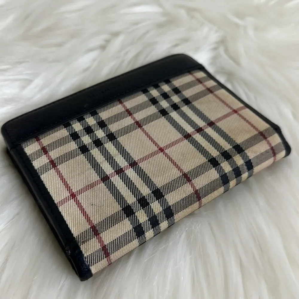 💯Authentic Burberry Short Wallet 🍀